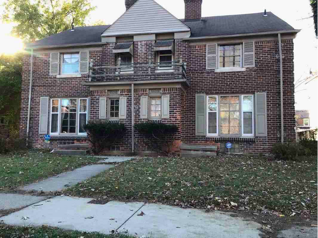 Building Photo - 20601 Stratford Rd Rental