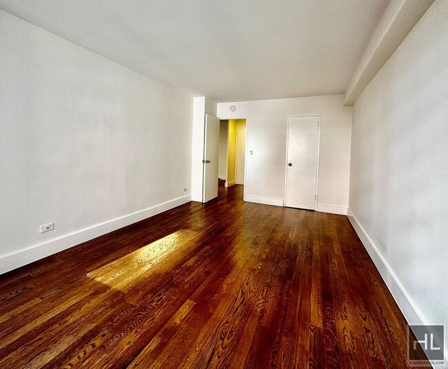 EAST 63 STREET - EAST 63 STREET Apartment Unit 4J