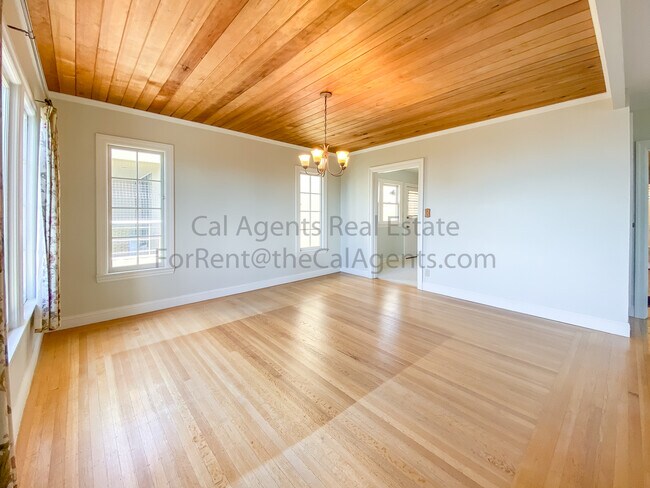 Photo - 257 Trinity Ave