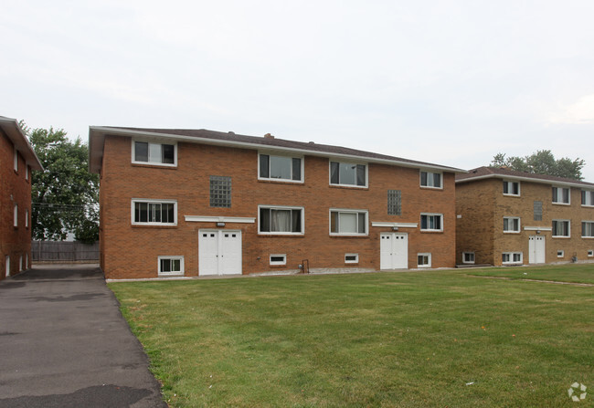 Parker Heights Apartments - Parker Heights Apartments
