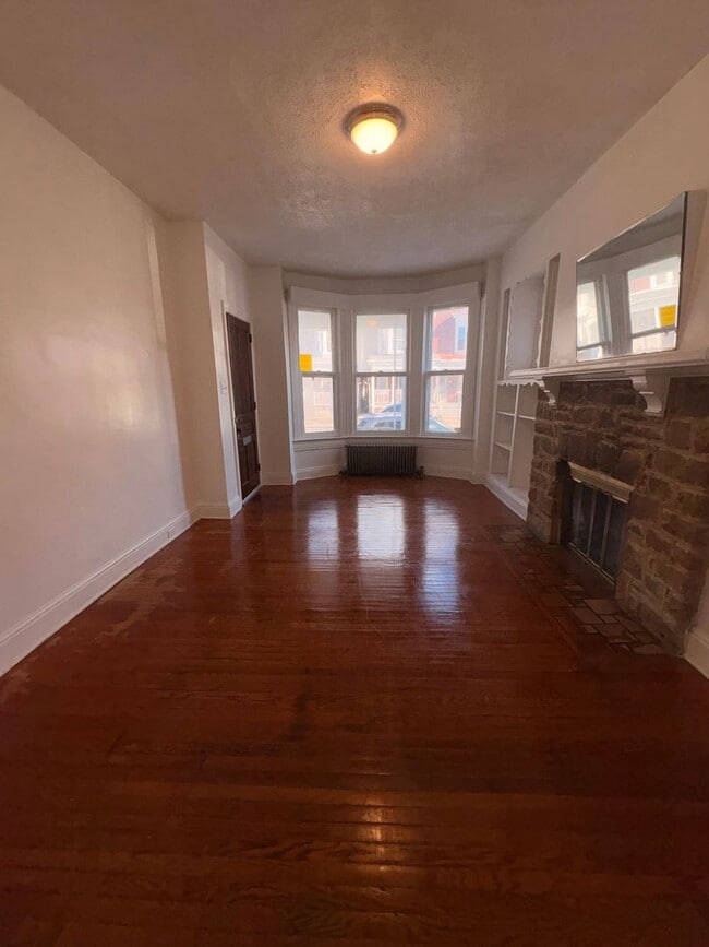 Photo - 1st Floor, 1-2 Bedroom Apartment with Yard in York City SD
