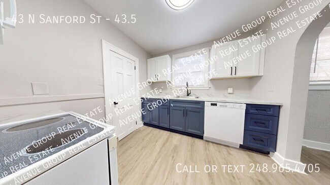 Photo - 43 N Sanford St Unidad 43.5