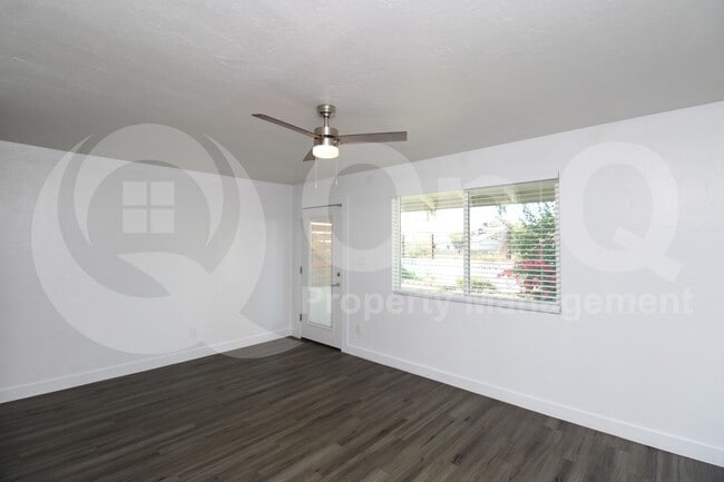 Photo - 7625 N 12th St
