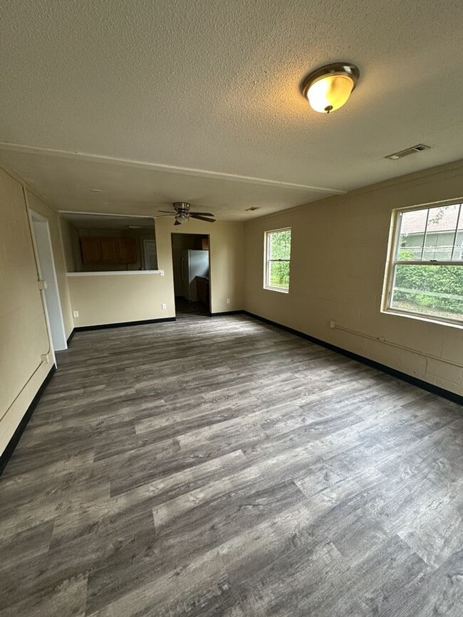 Photo - Freshly Updated 3 Bedroom Home in St. Elmo!!