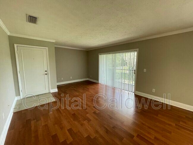 13686 Orange Sunset Dr Unit 201