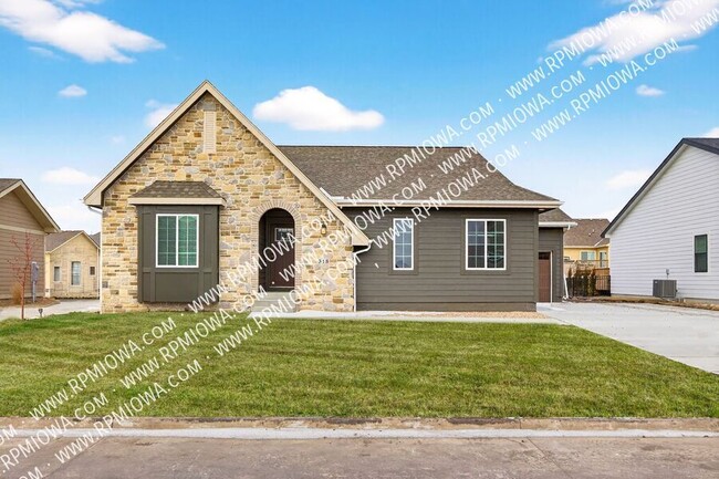 Photo - 318 SW 16th St