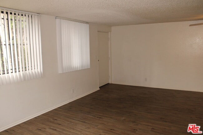 12100 Birch Ave Unit 22