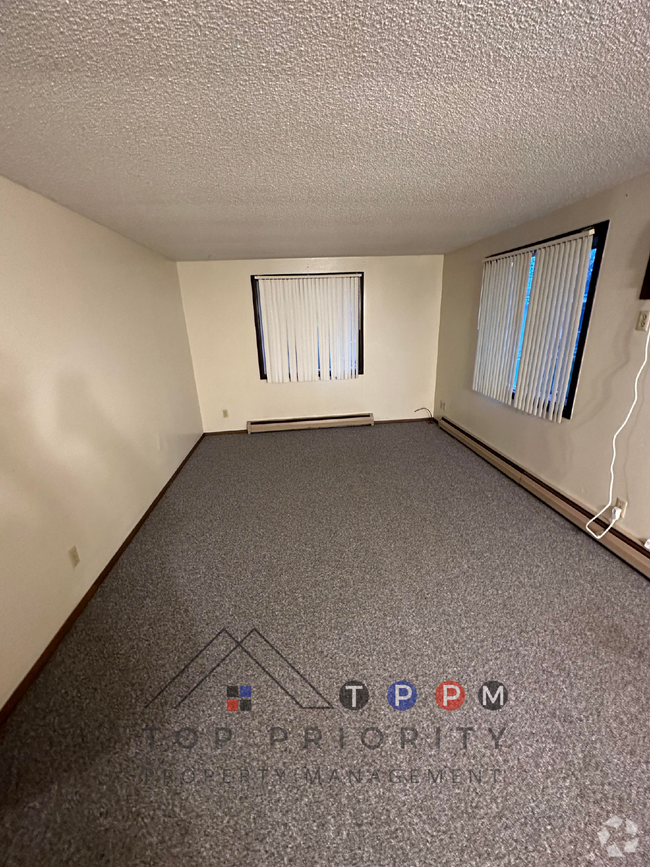 Building Photo - 1 Bedroom | 1 Bathroom Unit 3 Rental