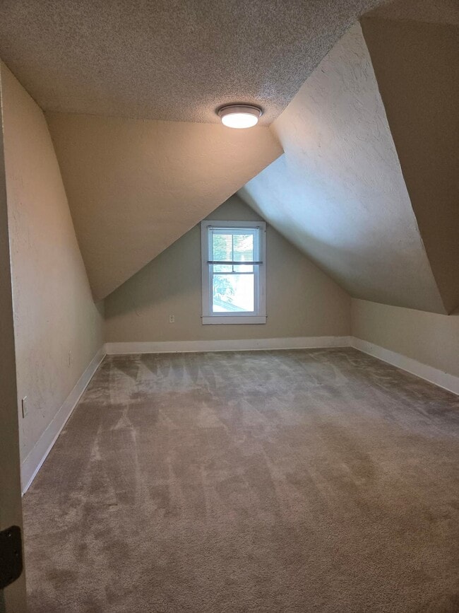 Photo - 31 Saragossa St Unit b