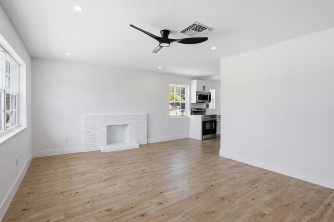 Photo - 2312 Redwood Rd