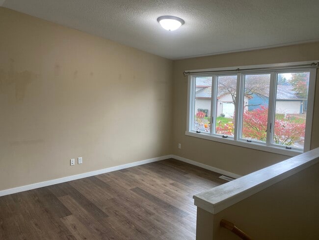 Photo - 4411 Slater Rd