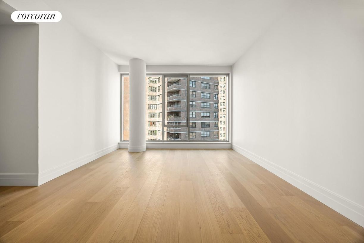 Photo - 222 E Broadway