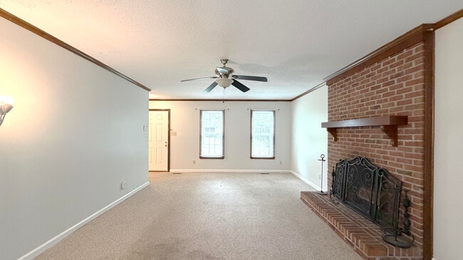Photo - 2387 Riverchase Pl