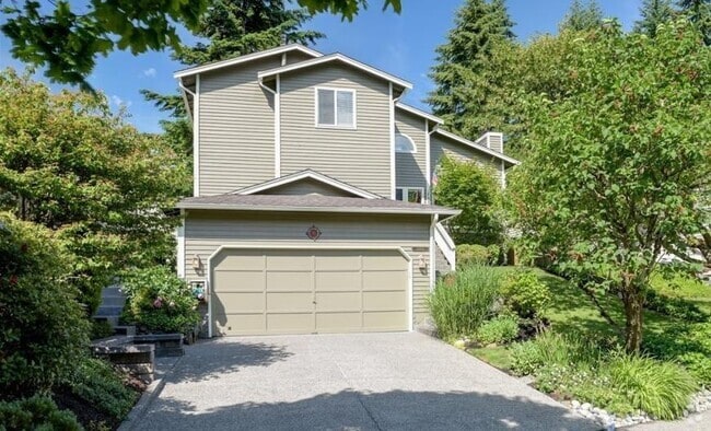 Building Photo - 3 bedroom in Kirkland WA 98033 Rental