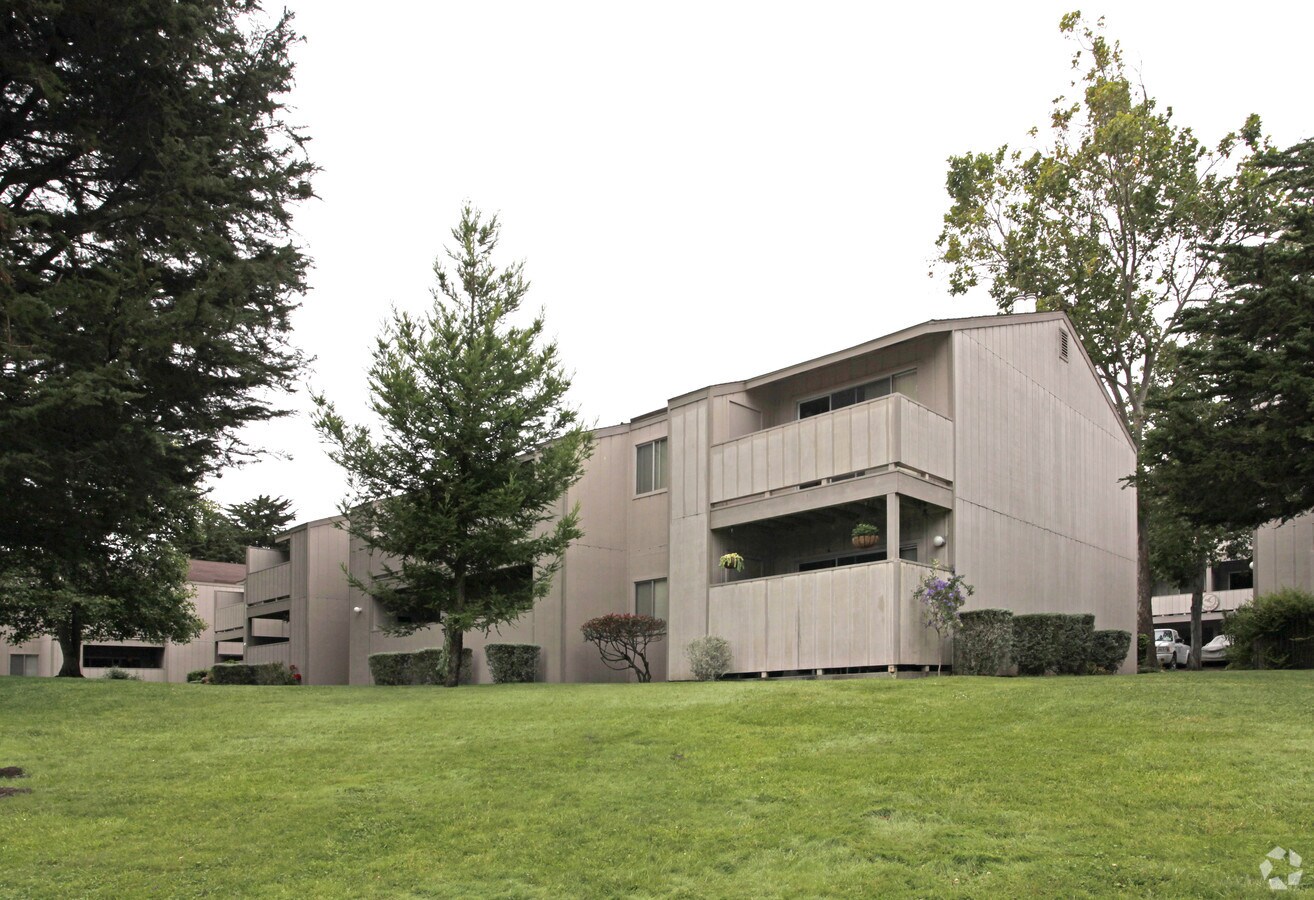 Shearwater Apartments - Shearwater Apartments
