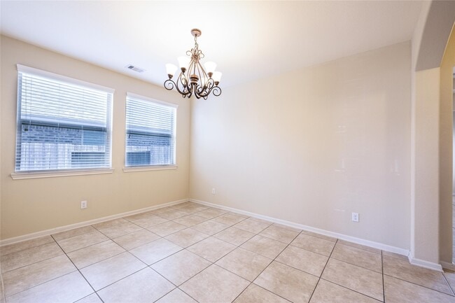 Building Photo - 24939 Blue Mountain Park Ln Rental