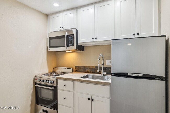Photo - 518 E Roanoke Ave Unidad Apt 4