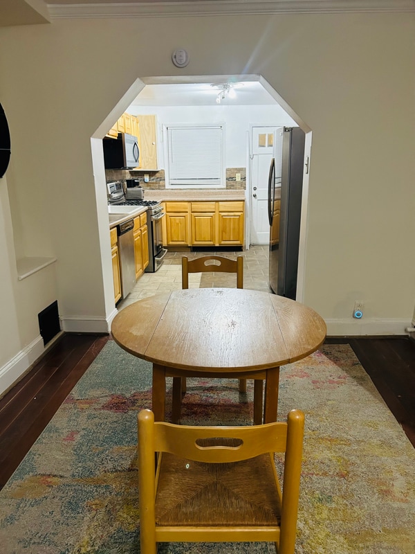 Photo - 107 N Port St