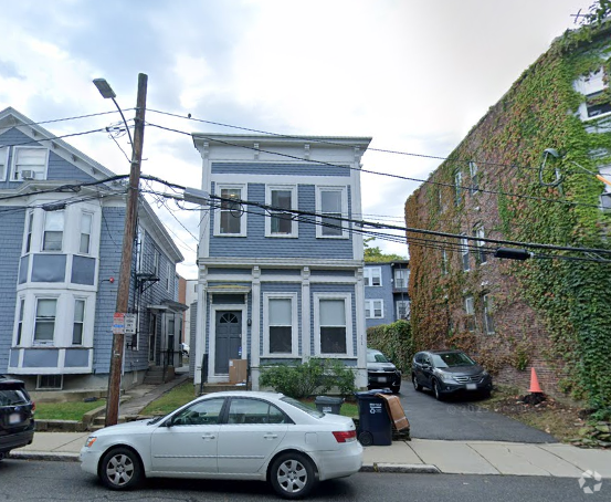 Building Photo - 224 Banks St Unit 1 Rental