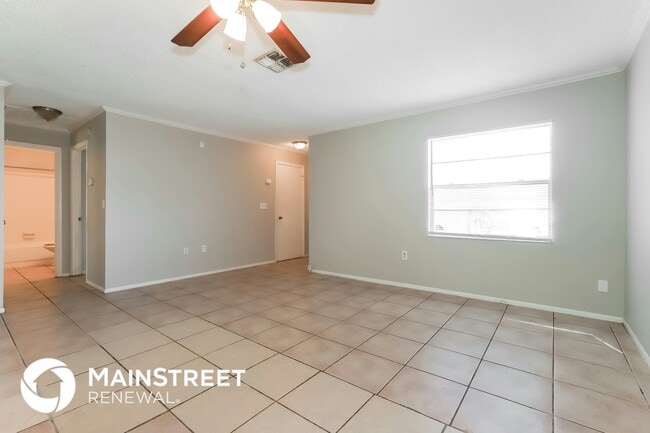 Photo - 6213 Doe Cir E