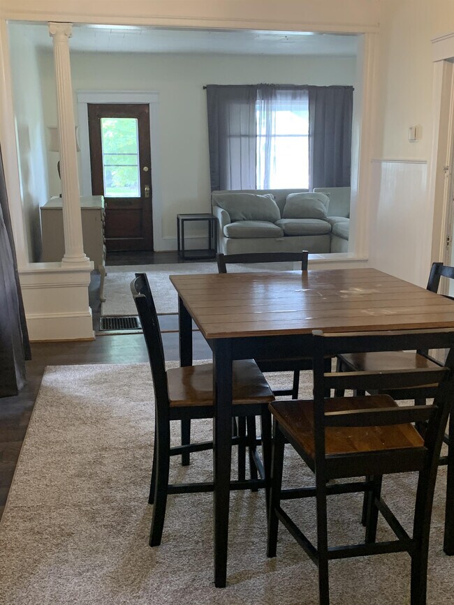141 W Cayuga St