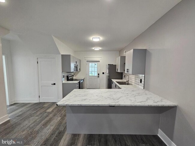 Photo - 844 West Chester Pike