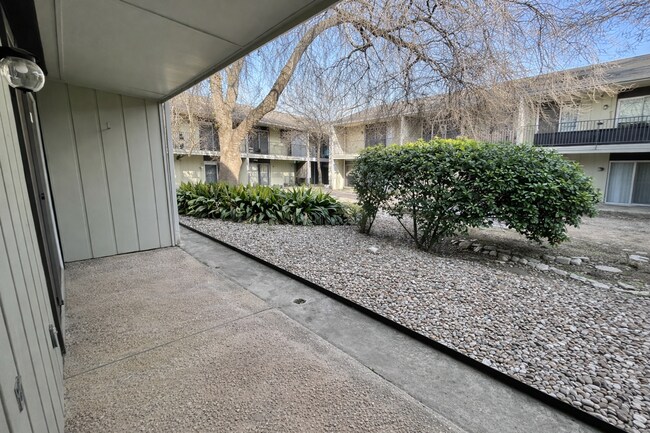 Photo - 500 E Riverside Dr Unit 145