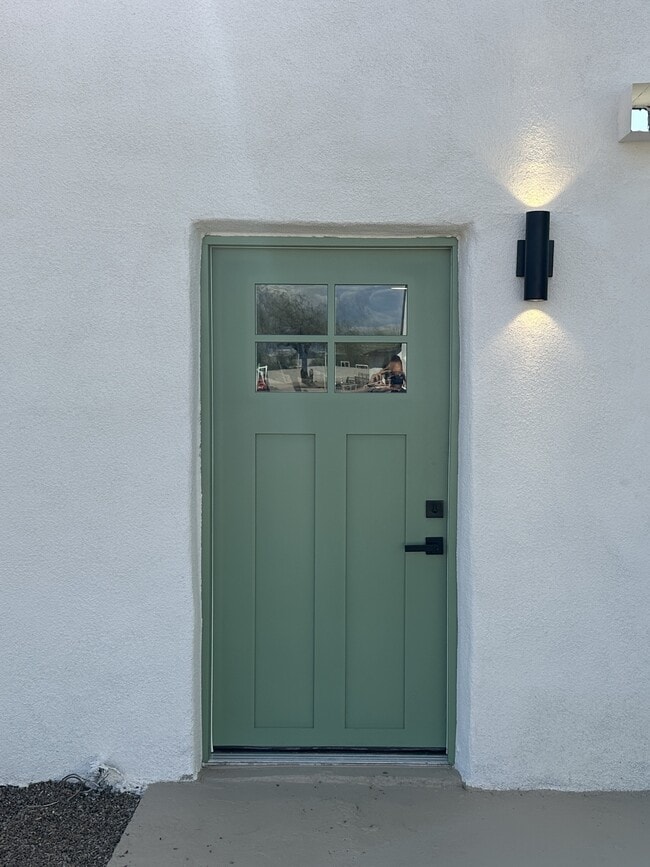 Front Entry...Welcome Home! - 1331 W Speedway Blvd Unit 2