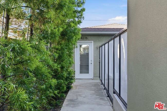 Photo - 4276 Kenyon Ave