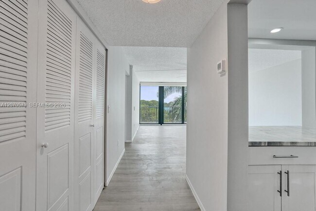 1101 River Reach Dr Unit 511
