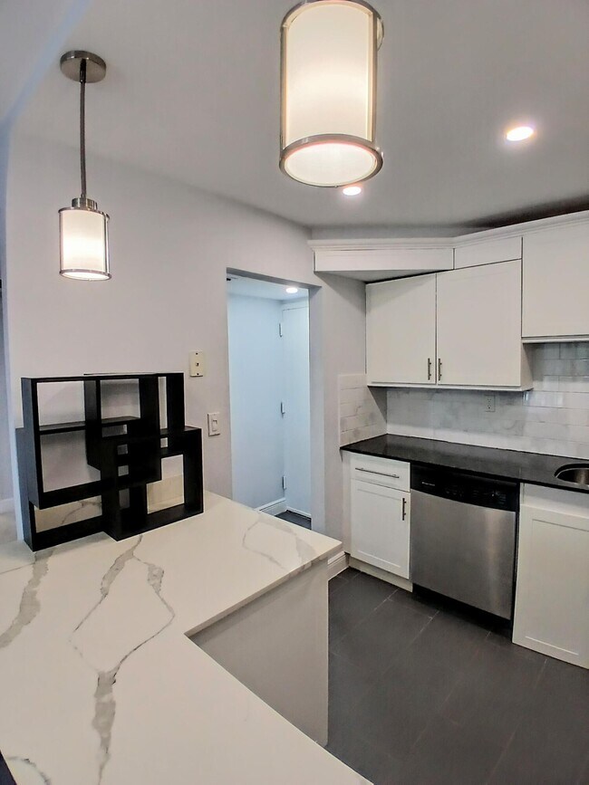 Photo - 1830 Embassy Dr Unit 303