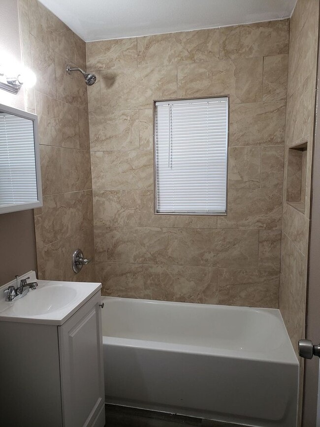 Photo - Newly remodeled 2 bed, 1 bath Duplex