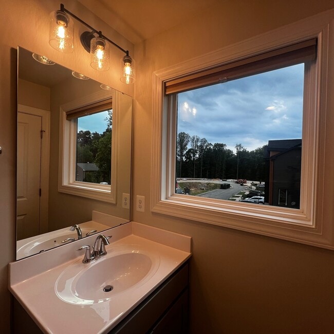 Photo - 306 Flint Dr