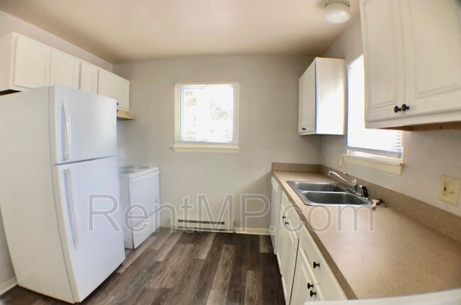 Photo - 915 Mulberry Ln