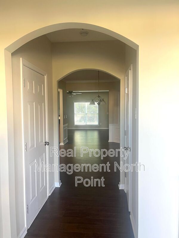 Photo - 2031 Lakeshore Overlook Dr