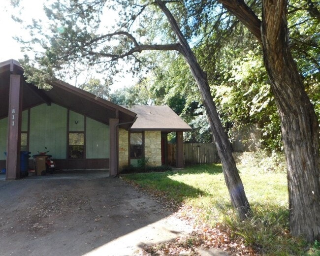 Building Photo - Ng Properties (811 Ramble Ln) Unit B Rental