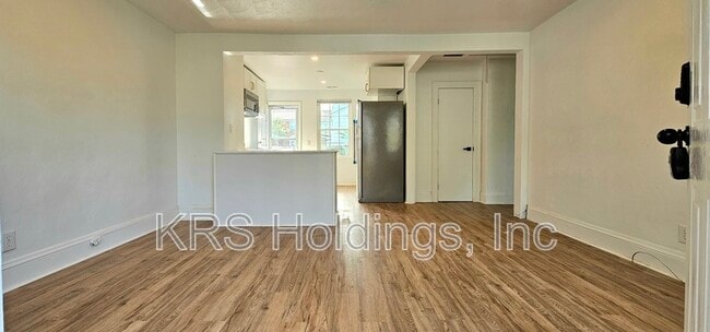 Photo - 1267 Little Bay Ave