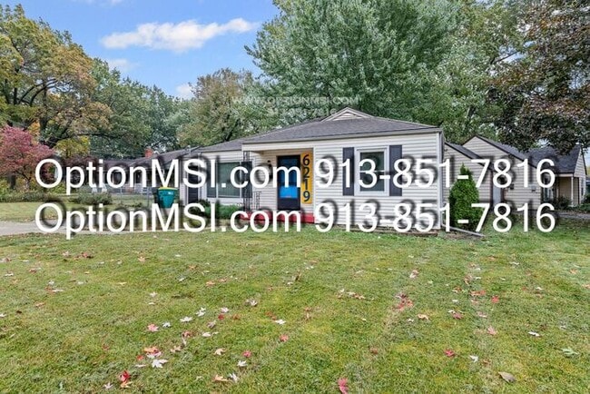 Photo - Near downtown Overland Park!