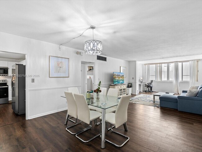 Photo - 5005 Collins Ave Unit 222