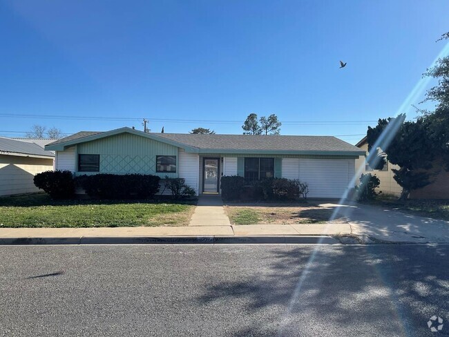 Building Photo - 3746 Boulder Ave Rental