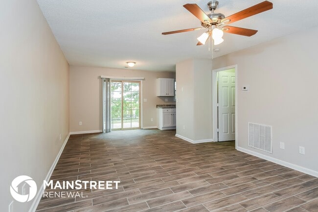 Photo - 86 Gilliam's Xing SW