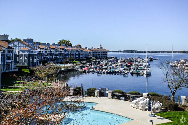 Building Photo - 18865 Vineyard Point Ln Unit #33 Rental