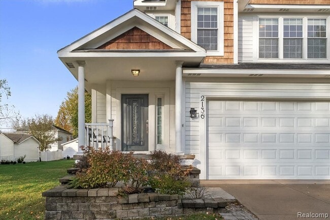 Photo - 2136 Brock St