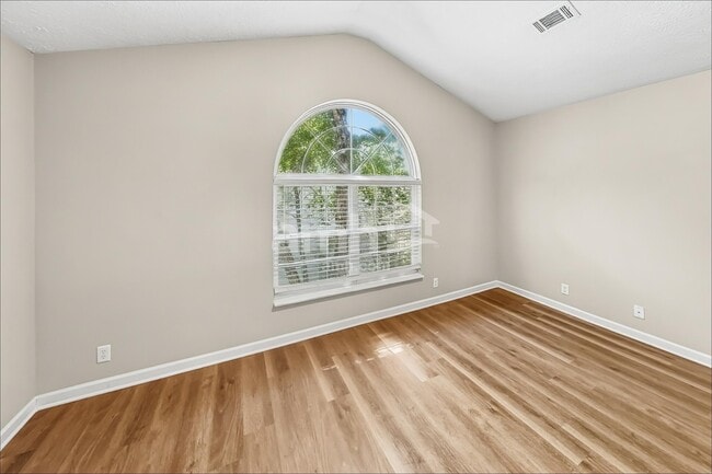 Photo - 2120 Loudenslager Dr