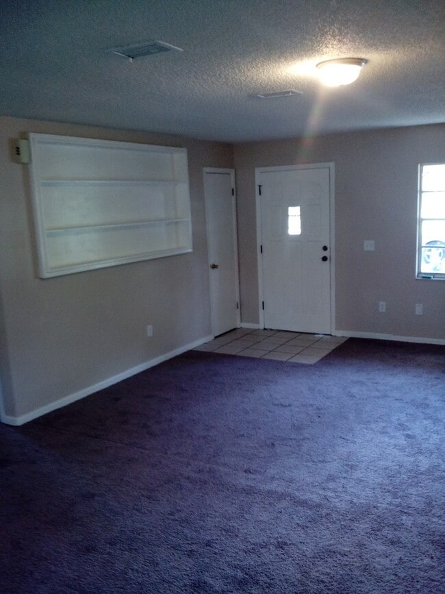 Photo - 3 Bed 2 Bath Home | Pet Friendly | Washer Dryer Hook Ups | Section 8 Welcome - New floors coming ...
