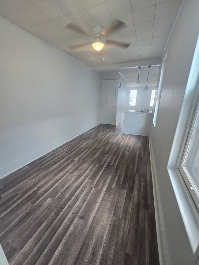 Photo - 827 N 10th St Unit Apartment 2