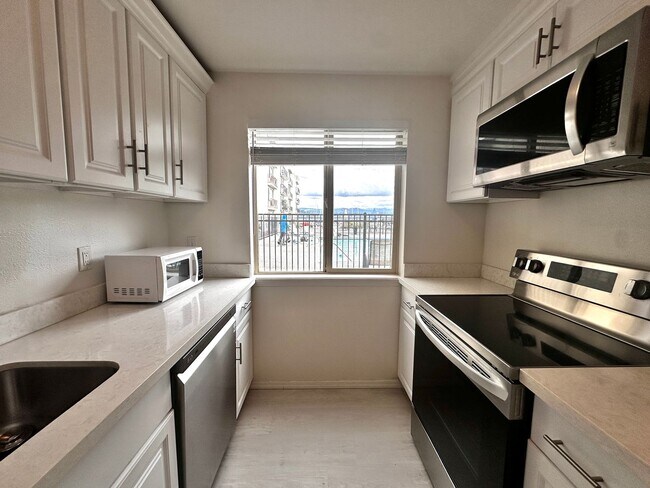 9030 Seward Park Ave S Unidad 203