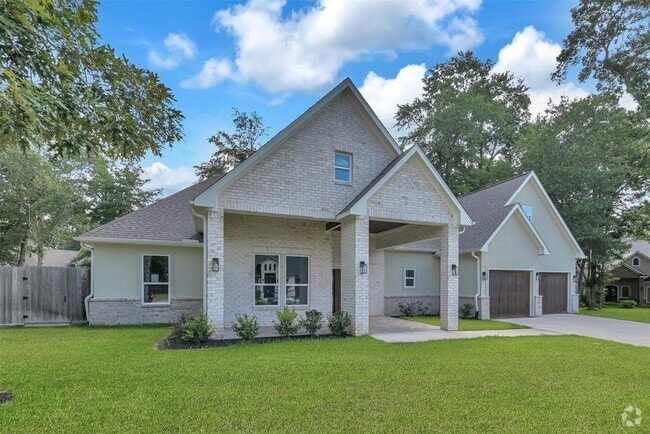 Building Photo - 7 Pilot Point Rental