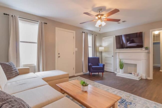 Photo - 3912 Crestview Dr Unit ID1043585P