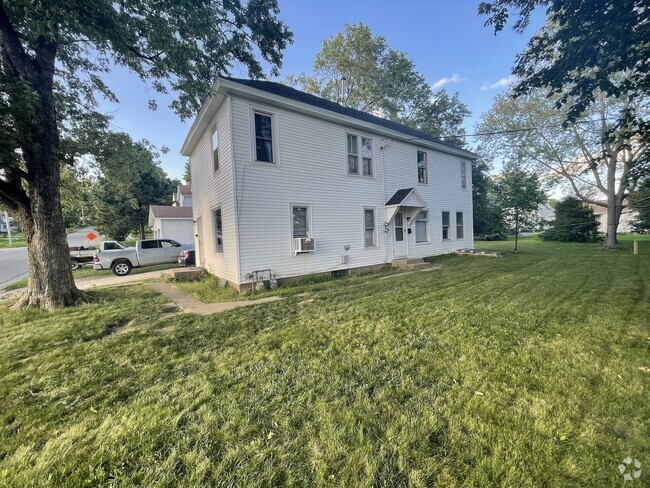 Building Photo - Anamosa Duplex Rental